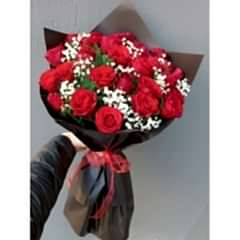 11 Adet Kırmızı Gül Buketi